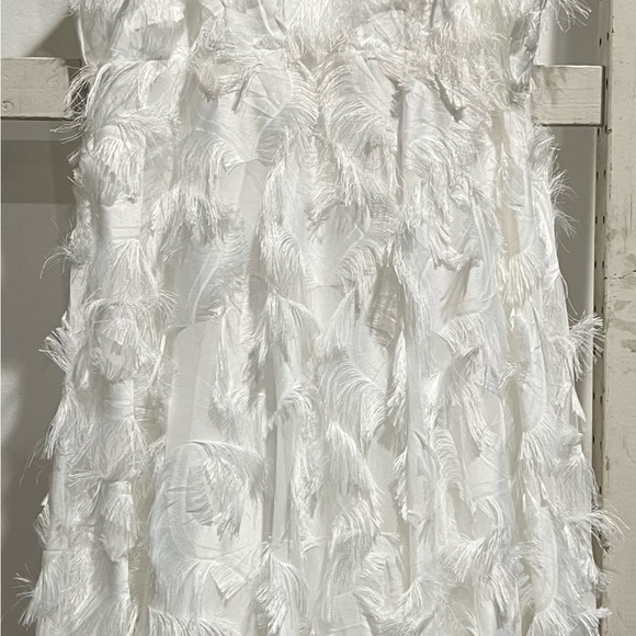 White Wedding Gown Size Medium - Picture 4 of 4